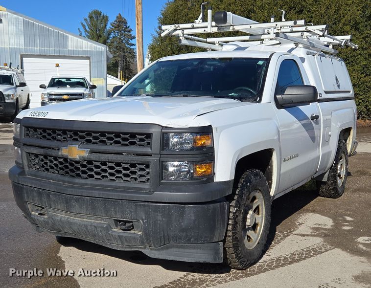 2015 Chevrolet Silverado 1500 utility bed pickup truck - EC4021