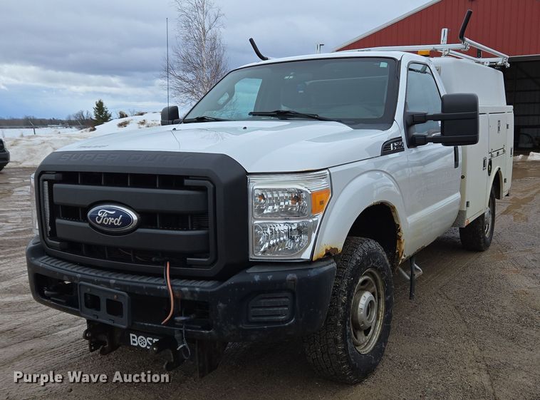 2011 Ford F250 Super Duty utility bed pickup truck - EC4024