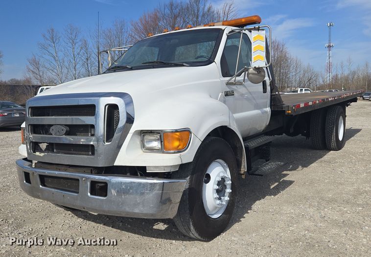 2005 Ford F650 Super Duty rollback truck - EC4155