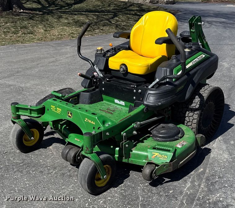 2016 John Deere Z930M ZTR lawn mower - ED4086