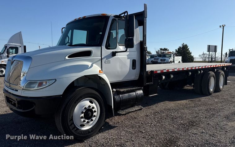 2007 International 4400 dump flatbed truck - EG2631