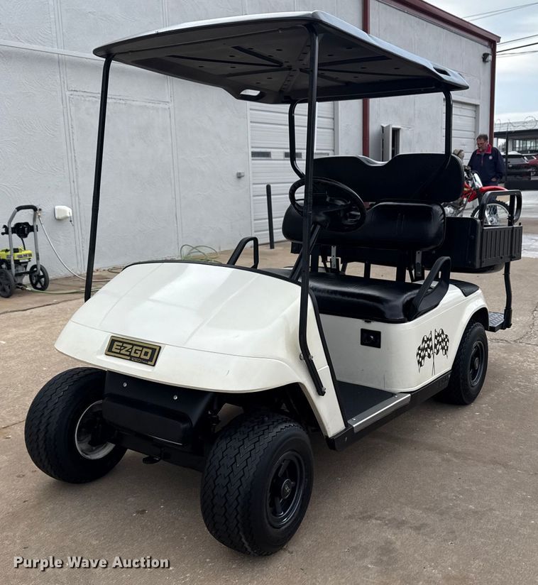 2003 E-Z-Go golf cart - EG8053