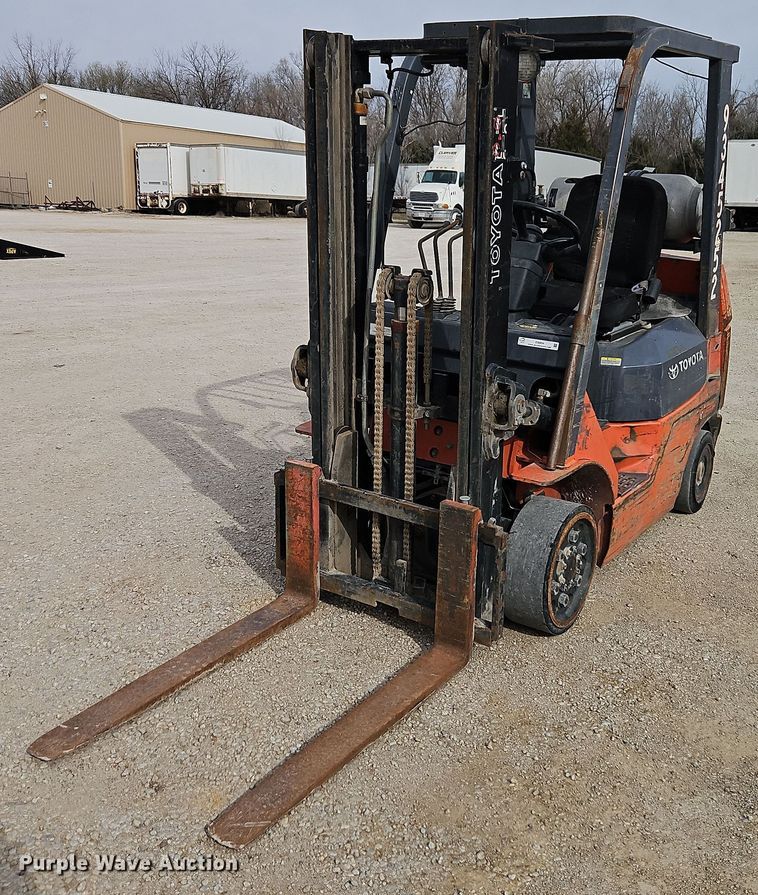 2005 Toyota 7FGCU20 forklift - EI8894