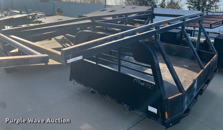 CM 1510304 flatbed - EL5600