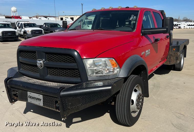 2015 Dodge Ram 5500 Crew Cab flatbed truck - EL5701
