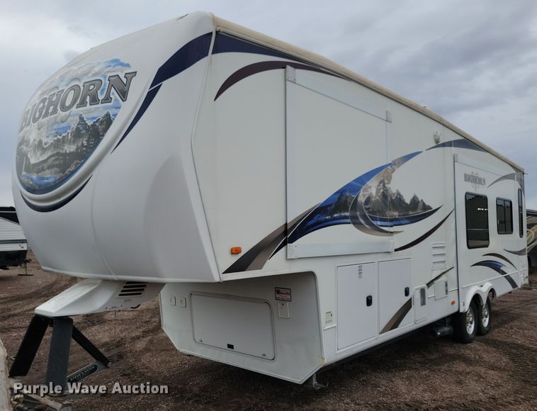 2011 Heartland Big Horn camper - NB9843