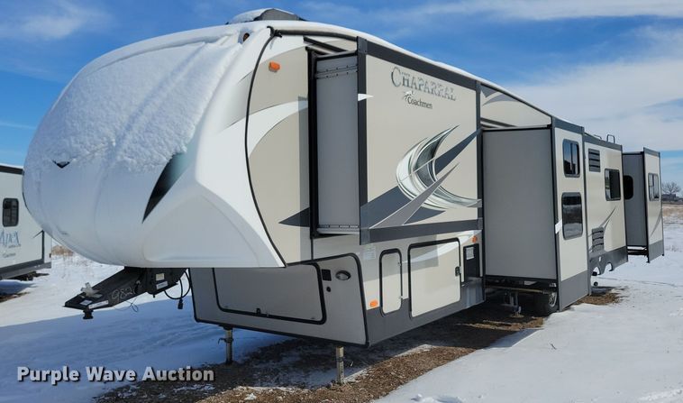 2019 Forest River Coachman Chaparral camper - NB9882