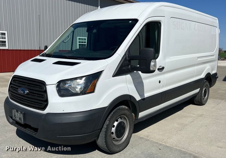 2016 Ford Transit 250 van - ND9409