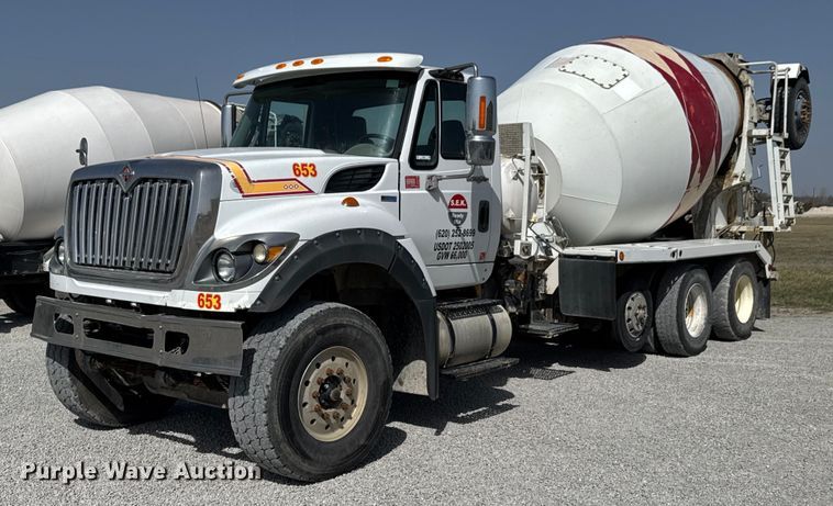 2014 International WorkStar 7600 ready mix truck - DO0697