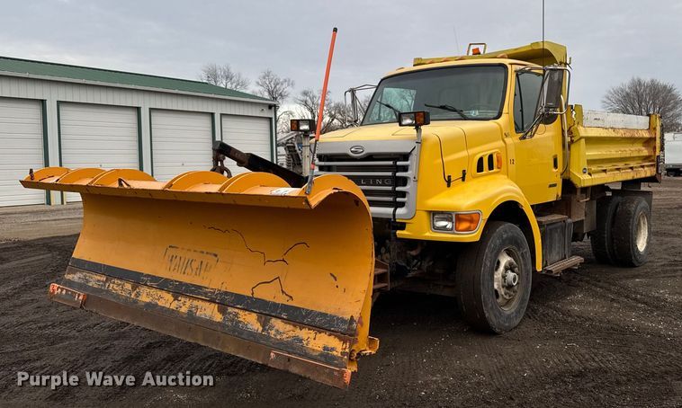 2003 Sterling L7500 dump truck - DT0540