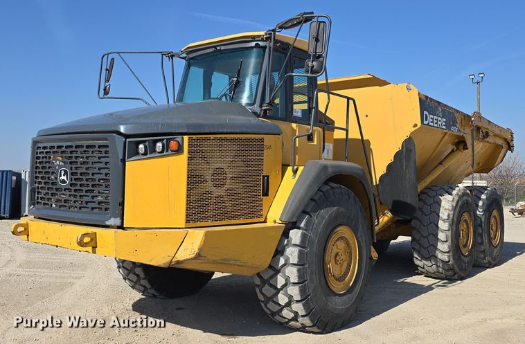 2015 John Deere 410E articulated haul truck - DT6763