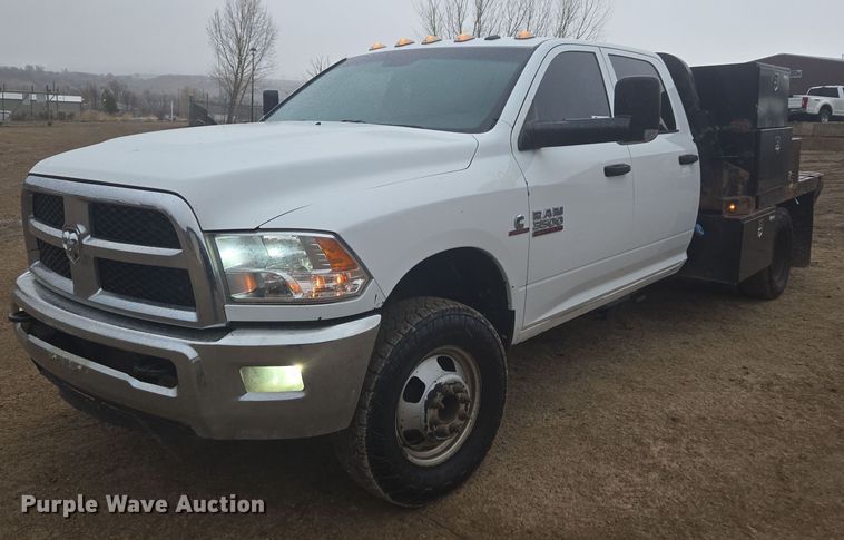2017 Dodge Ram 3500 Crew Cab flatbed pickup truck - DT7065