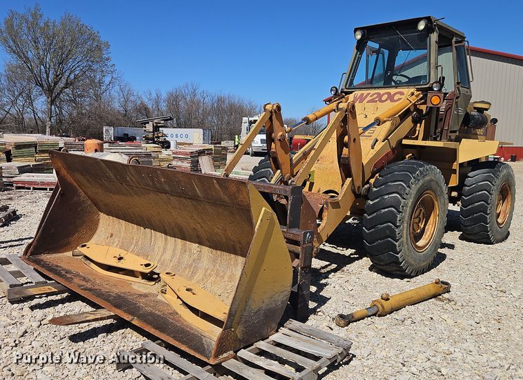 Case W20C wheel loader - DT7655
