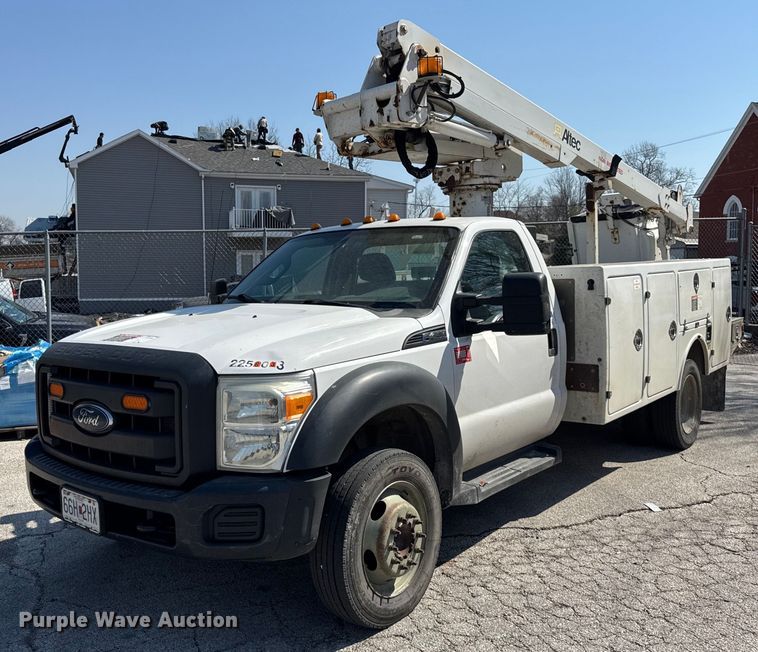 2015 Ford F450 Super Duty XL bucket truck - DU3364