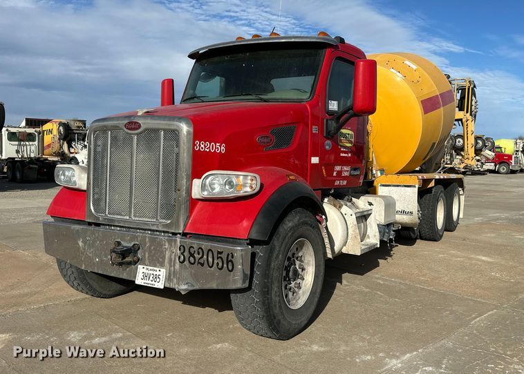 2019 Peterbilt 567 ready mix truck - DW5062
