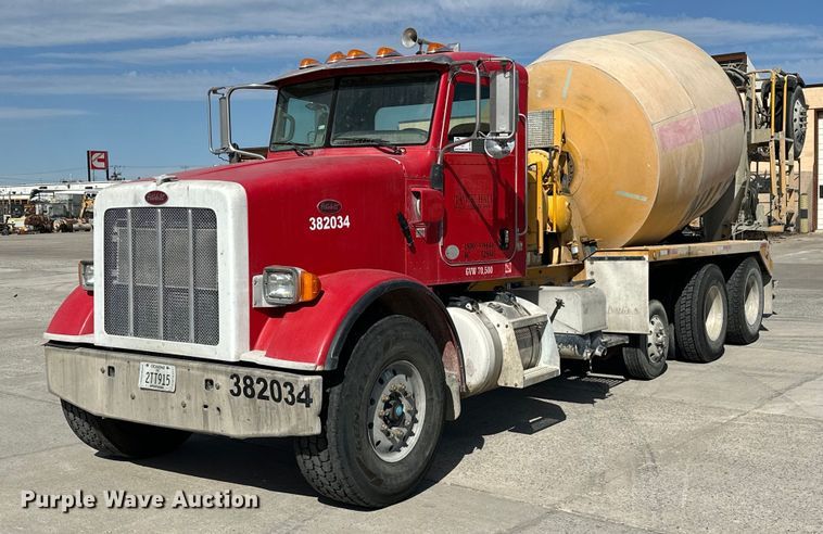 2014 Peterbilt 365 ready mix truck - DW5067