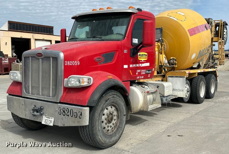 2019 Peterbilt 567 ready mix truck - DW5073