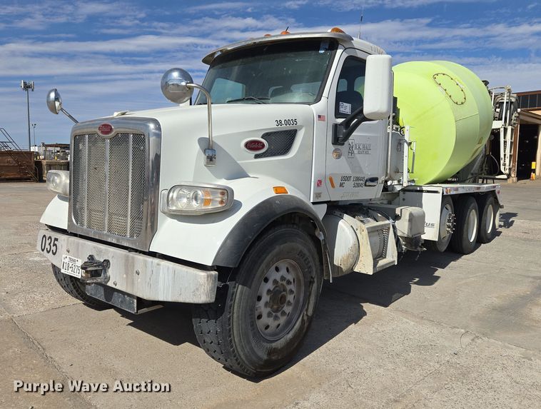 2017 Peterbilt 567 ready mix truck - DW5075