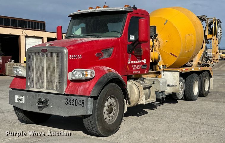 2017 Peterbilt 365 ready mix truck - DW5078
