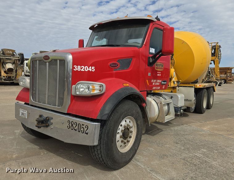 2017 Peterbilt 567 ready mix truck - DW5090