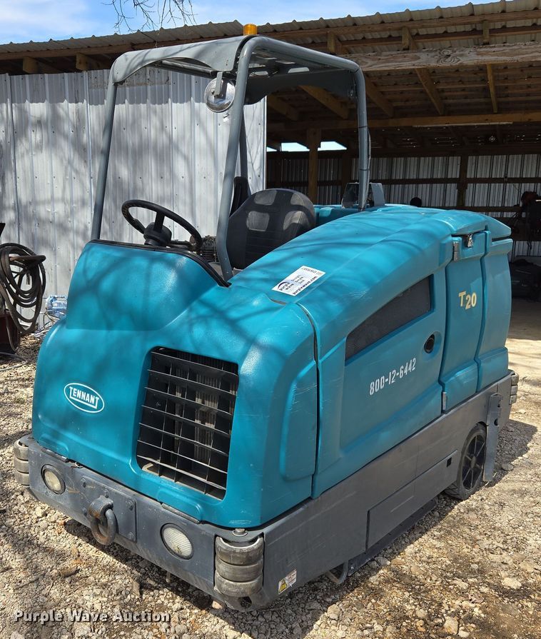 Tennant T-20 sweeper - DW8567