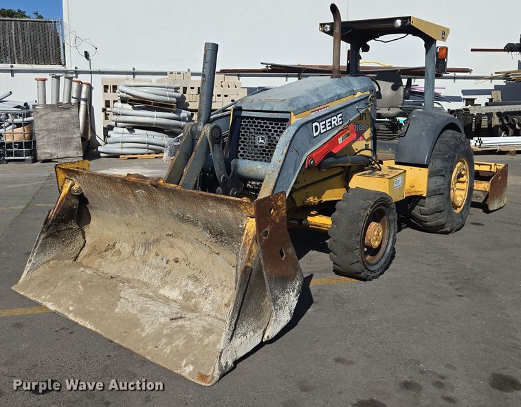 2010 John Deere 210LJ landscape tractor - EC0882