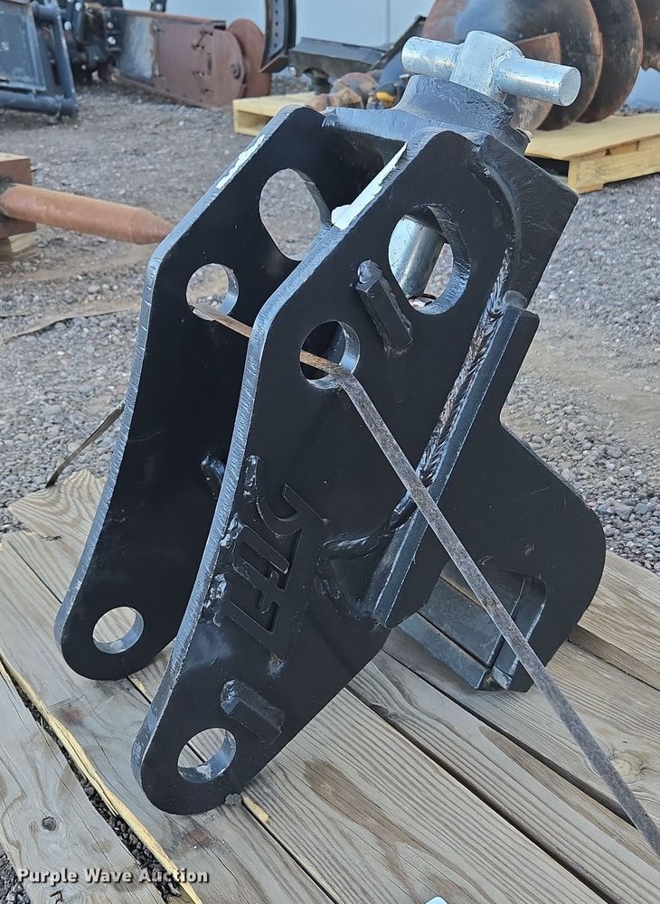 Tag quick coupler - EC0888