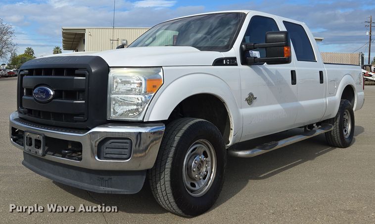 2015 Ford F250 Super Duty XL Crew Cab pickup truck - EC0909