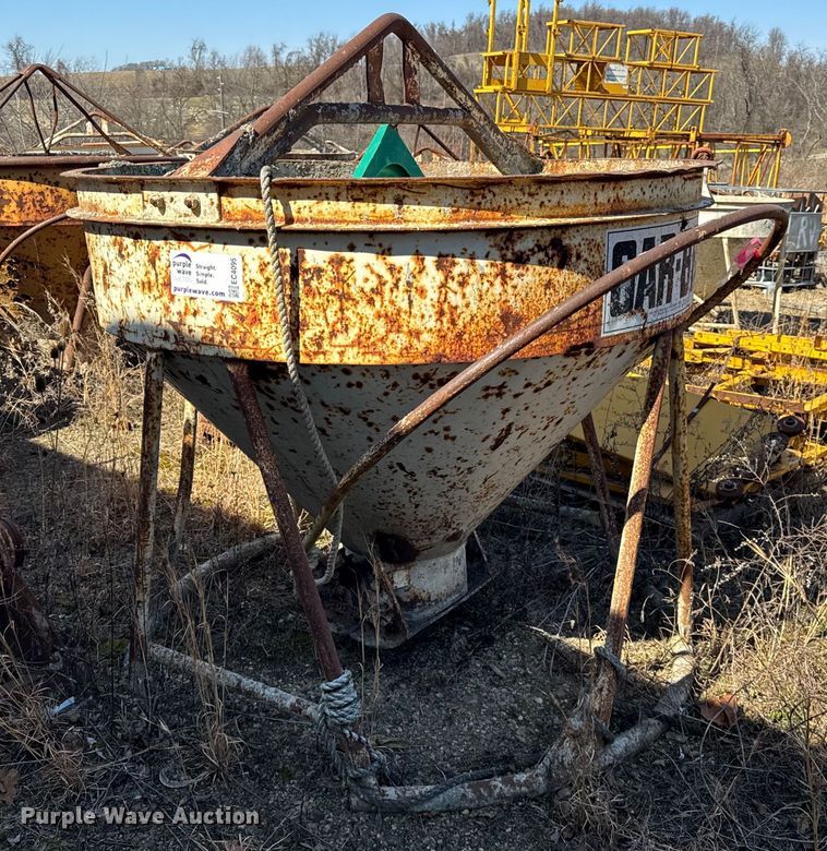 Gar-Bro 454-R concrete bucket - EC4095