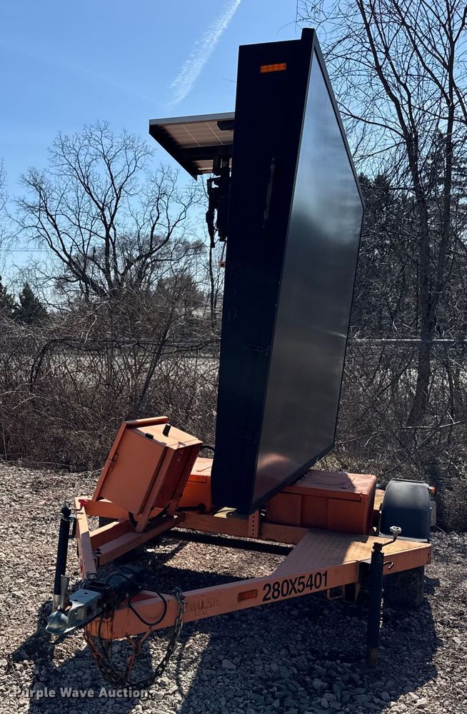 2012 Ver-Mac PCMS 1500 message board trailer - EC4109