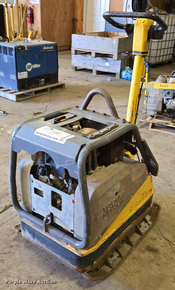 Wacker Neuson plate compactor - EC4129
