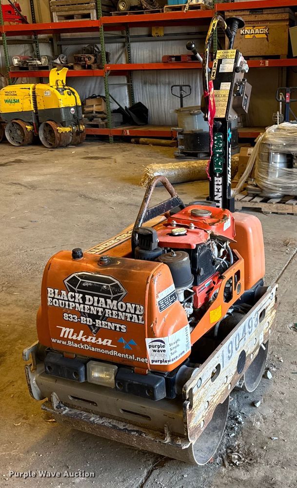 Mikasa MRH601 DS double drum vibratory compactor - EC4135