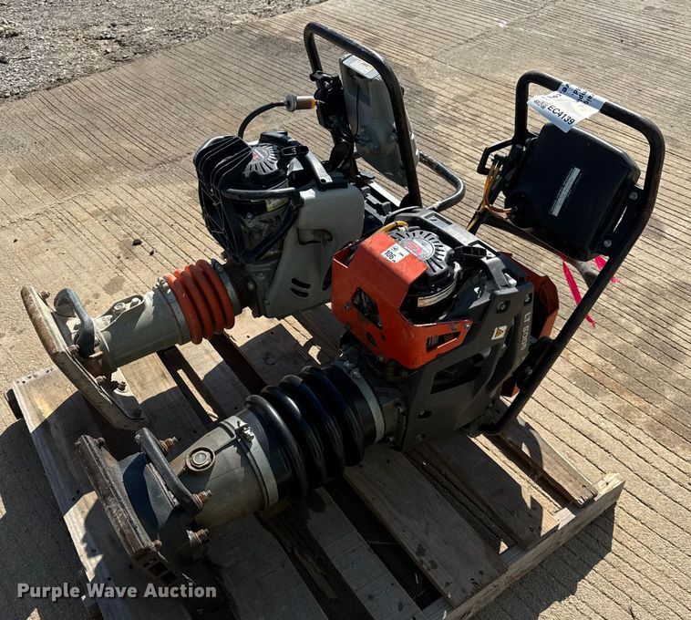 (2) plate compactors - EC4139