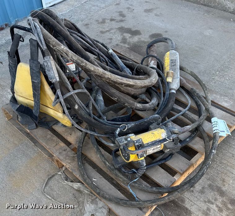 Oztec BP50A concrete vibrator - EC4140