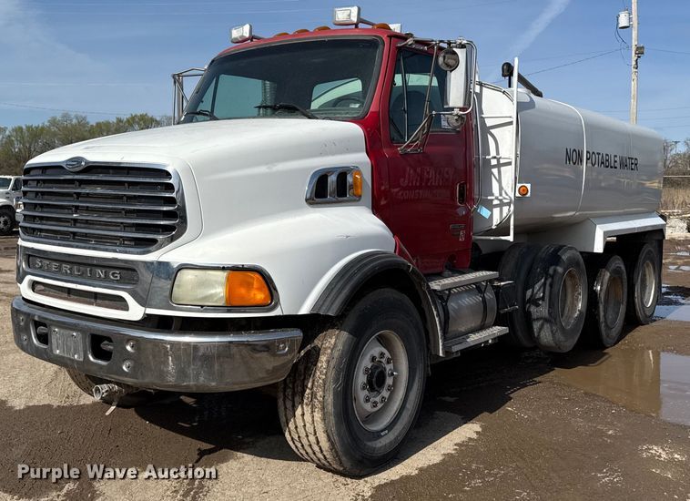 2004 Sterling LT9500 water truck - ED4180