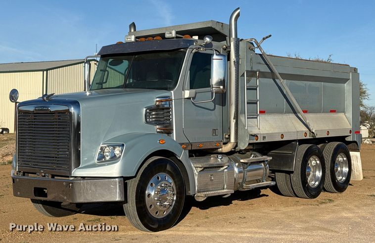 2013 Freightliner Coronado dump truck - ED5565
