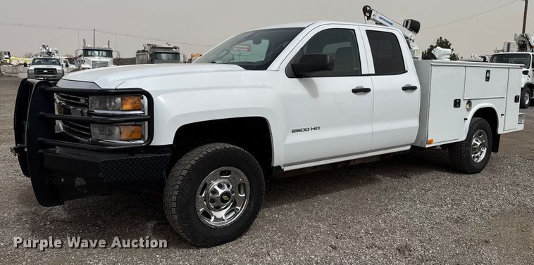 2016 Chevrolet Silverado 2500HD Double Cab utility bed pickup truck - EG2657