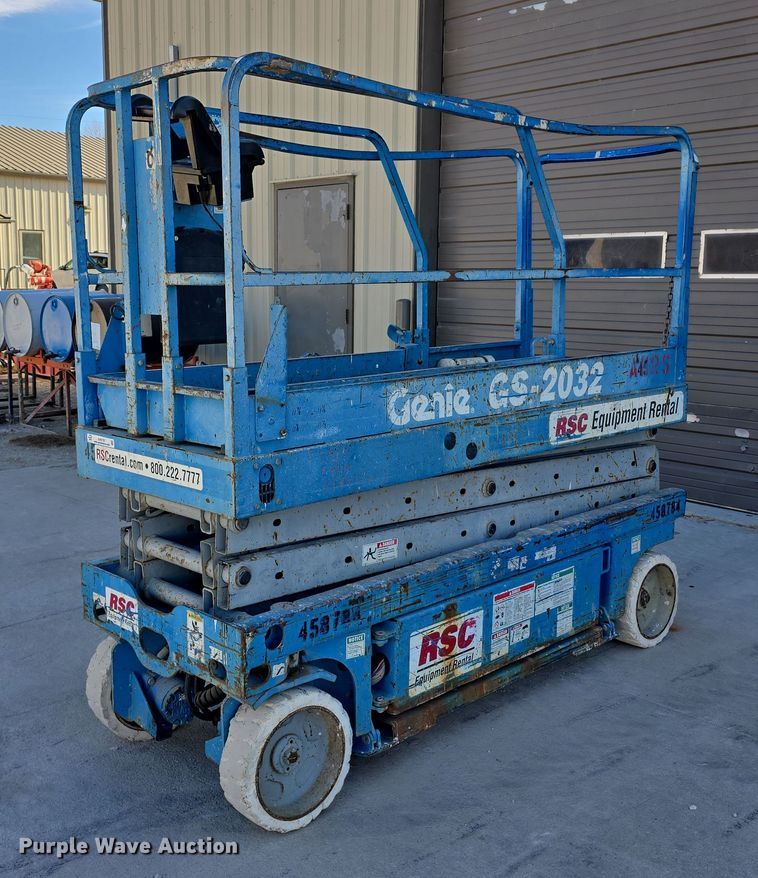 2003 Genie GS-2032 scissor lift - EH8720
