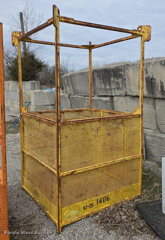 International Steel SS1000 crane basket - EH8761