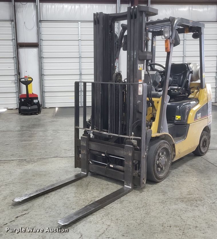 2008 Caterpillar C5000 forklift - EJ7378