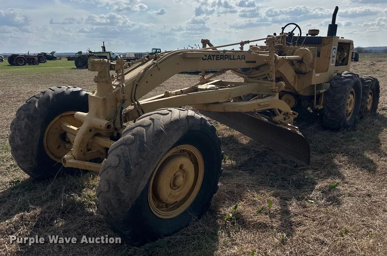 Caterpillar 120 rigid frame motor grader - EJ8427