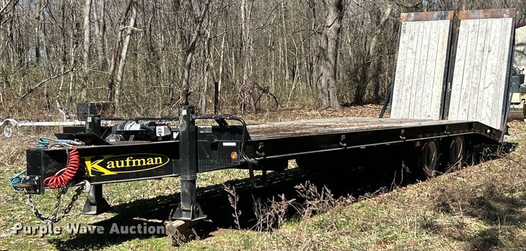 2017 Kaufman equipment trailer - EK2774