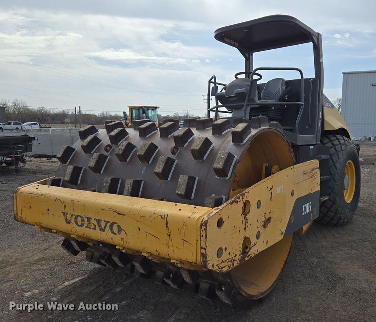 2013 Volvo SD115 single drum vibratory roller - EL5714