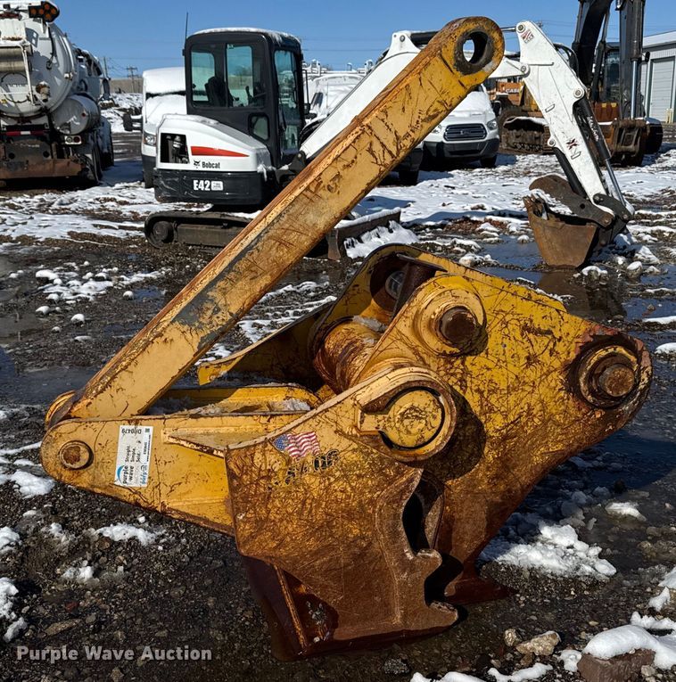 32" W GMP excavator pulverizer - EM3645