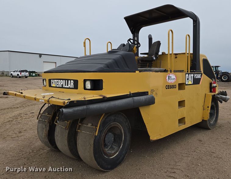 Caterpillar  PS360C pneumatic roller - EO0635
