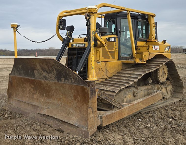 2014 Caterpillar  D6T LGP  dozer - EQ6939