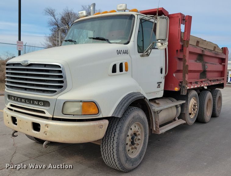 2006 Sterling L9500 dump truck - NB9991
