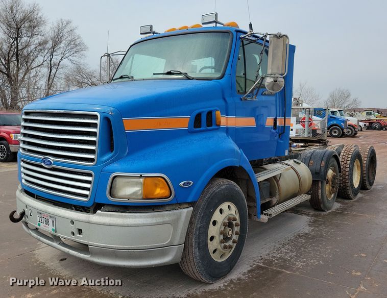 1997 Ford Aero Max LA9000 semi truck - NB9999