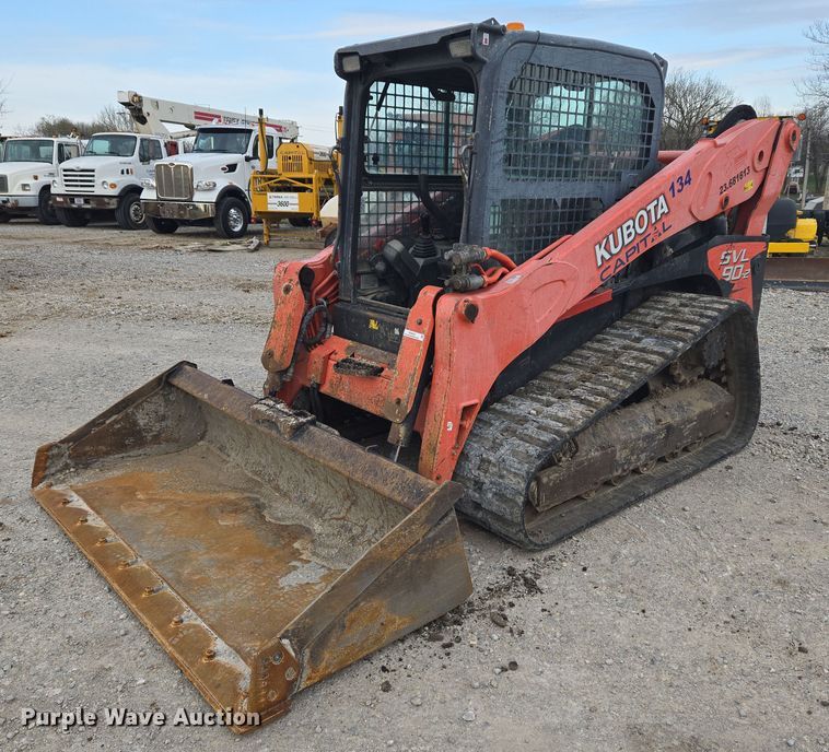 Kubota SVL90-2 skid steer loader - ND9402
