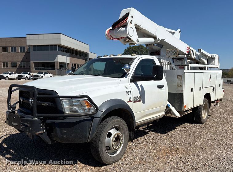 2015 Dodge Ram 5500 bucket truck - OB9580